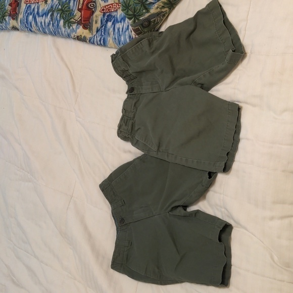LAND'S End army green shorts with adjustable waist size 8 Short - Picture 9 of 9